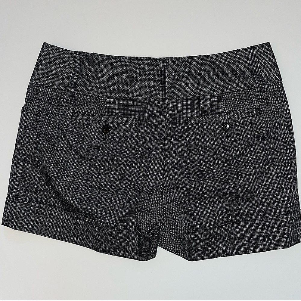 Express Design Studio Shorts size 4 EUC